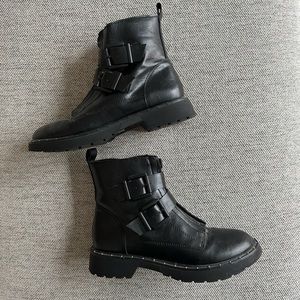 PERFECT CONDITION Combat Boots